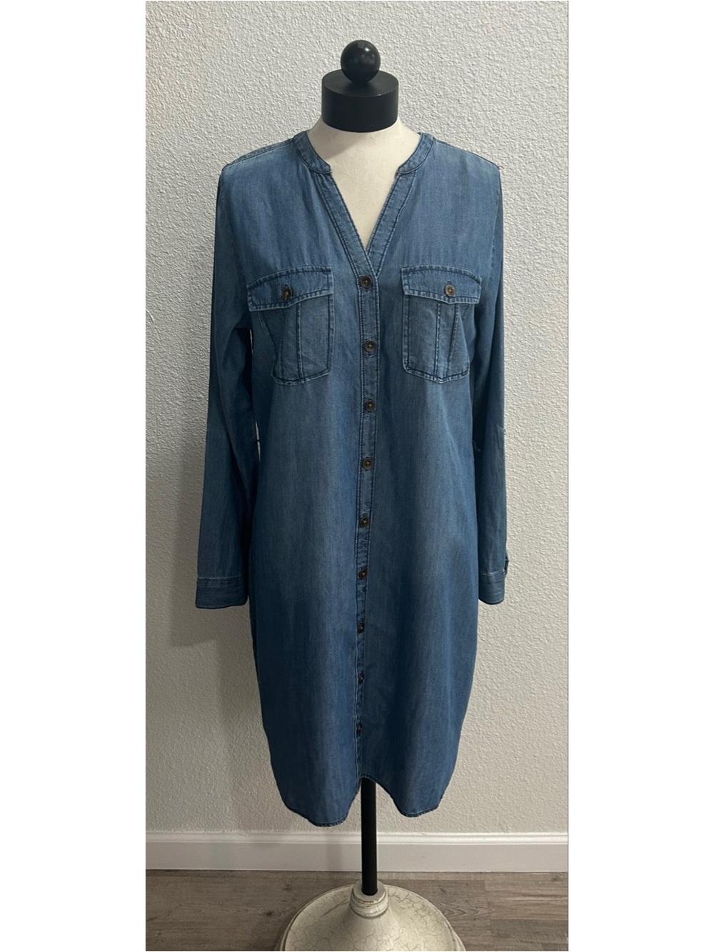 Sonoma Women’s Denim Shirt Dress Size Large Blue Cotton Blend Lightweight Pocket
